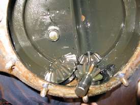 Broken differential binion shaft