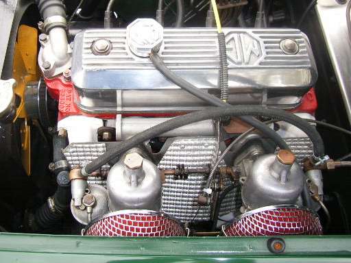 Carburetor heat shield