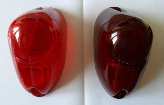 Tail light lenses, two different colors