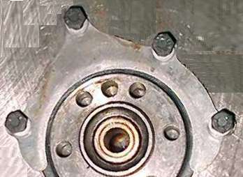 rear seal retaining plate for 5 main bearing engine